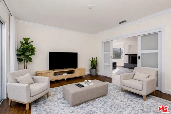 $7,995 | 9549 Dalegrove Drive, Beverly Hills, CA 90210