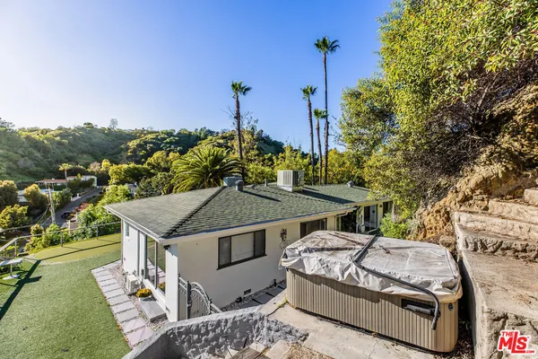 $7,995 | 9549 Dalegrove Drive, Beverly Hills, CA 90210