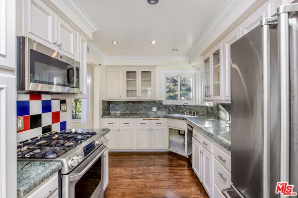 $7,995 | 9549 Dalegrove Drive, Beverly Hills, CA 90210