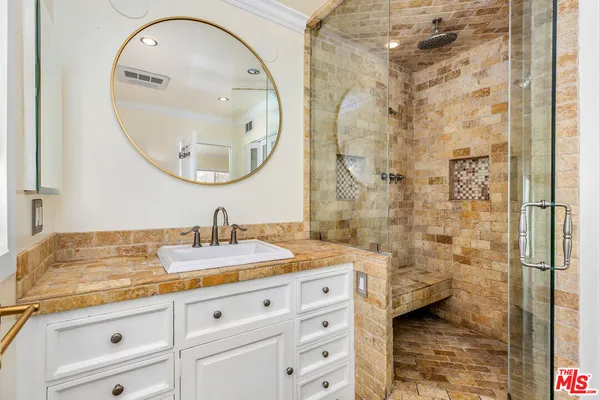 $7,995 | 9549 Dalegrove Drive, Beverly Hills, CA 90210