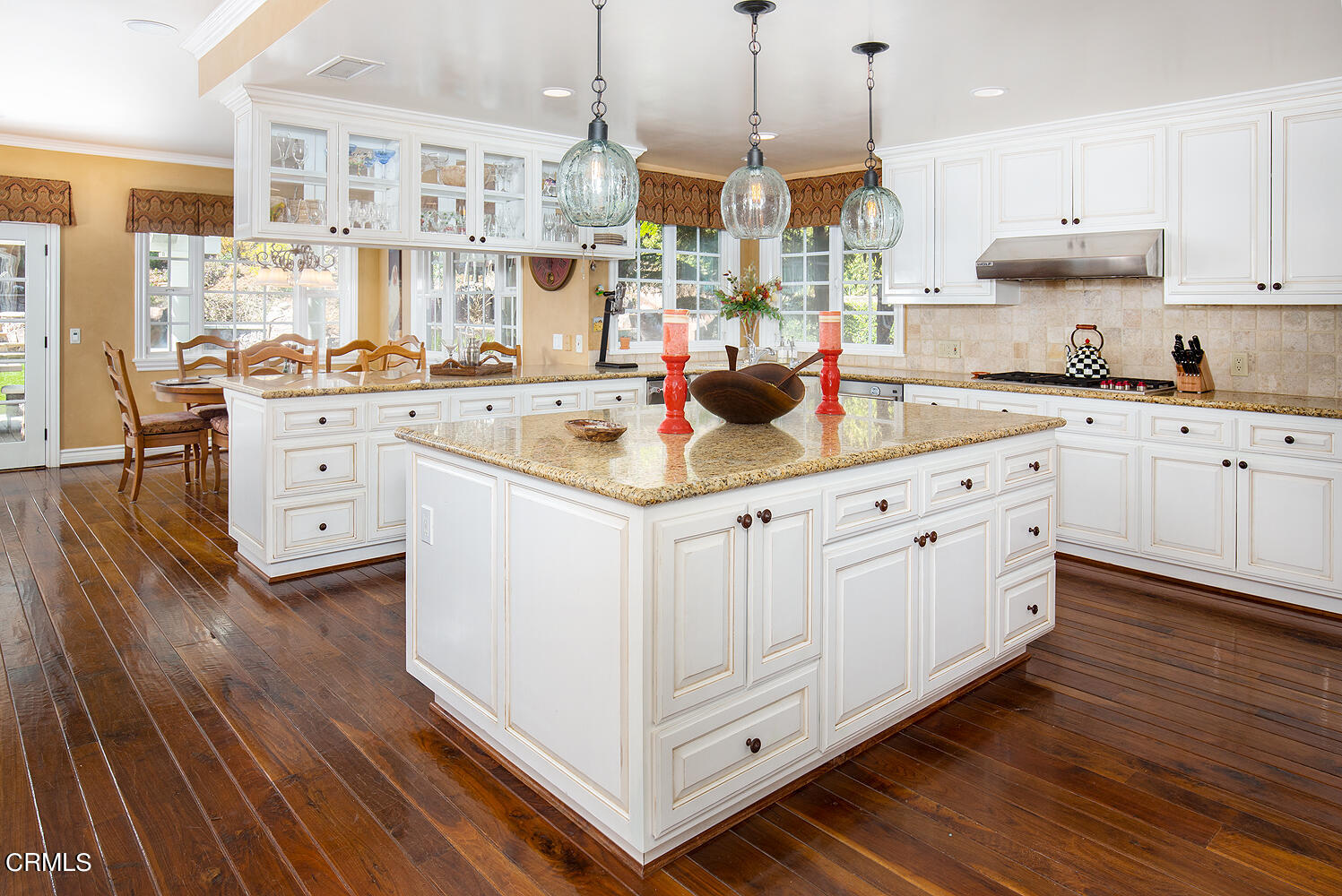 4535 Lone Pine Lane La Canada Flintridge, CA 91011 - Photo 16 of 62 4535 Lone Pine Ln 017-mls