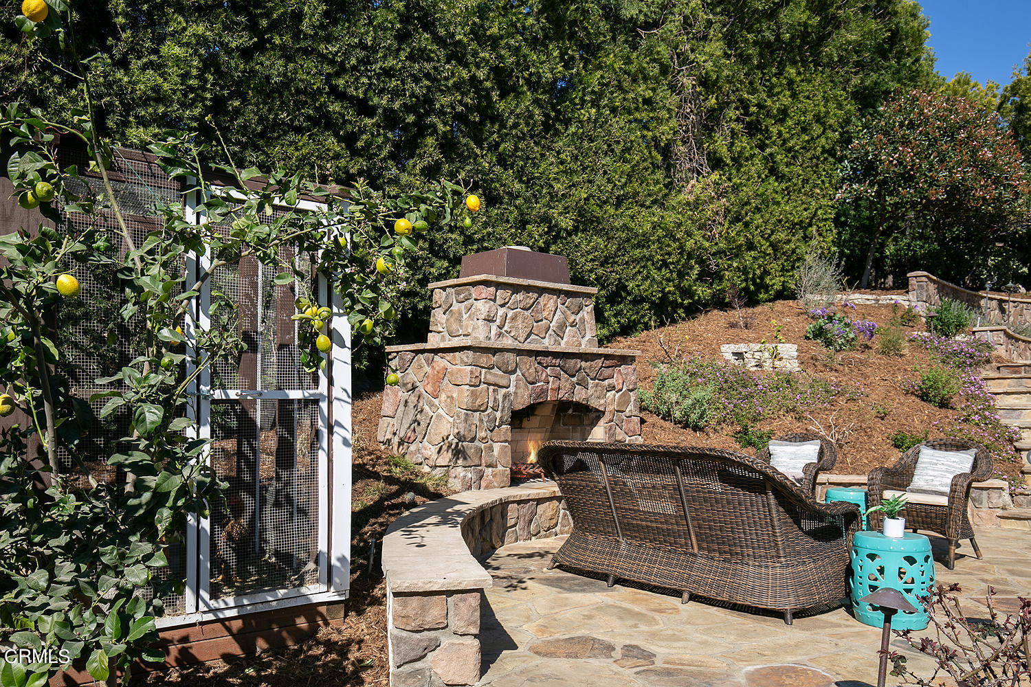 4535 Lone Pine Lane La Canada Flintridge, CA 91011 - Photo 47 of 62 a front view of a house with garden