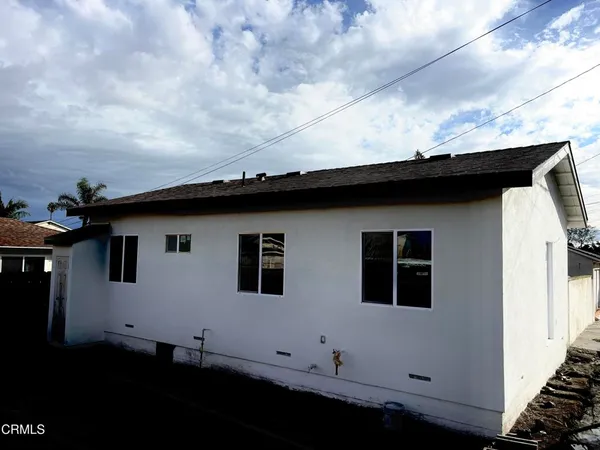 $3,300 | 1227 South G Street, Unit 2, Oxnard, CA 93033