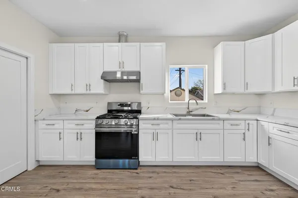 $3,300 | 1227 South G Street, Unit 2, Oxnard, CA 93033