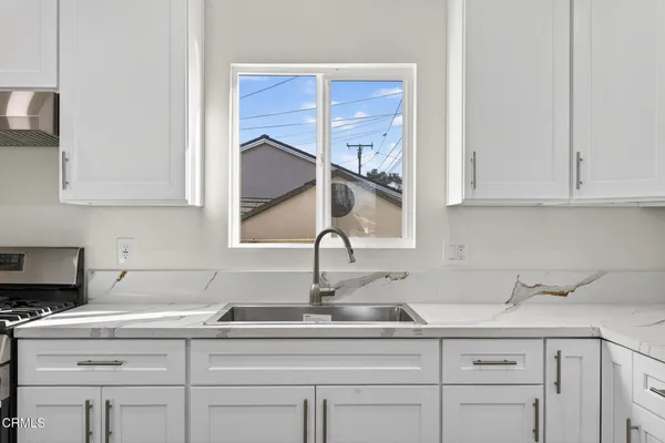 $3,300 | 1227 South G Street, Unit 2, Oxnard, CA 93033