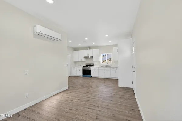 $3,300 | 1227 South G Street, Unit 2, Oxnard, CA 93033