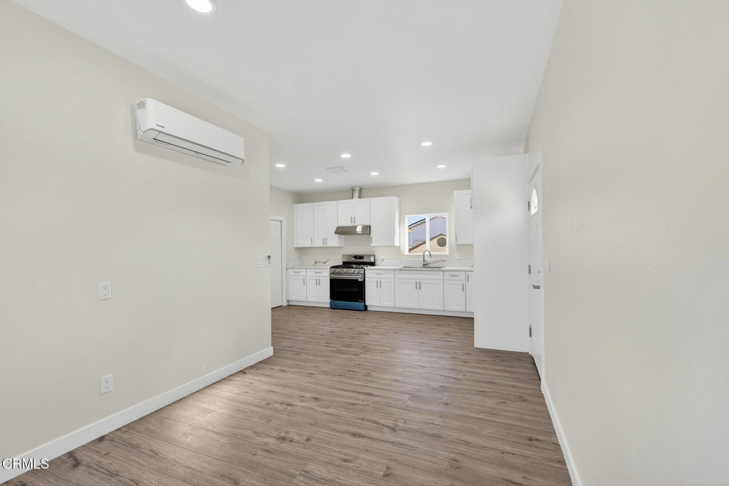 1227 South G Street, Unit 2 Oxnard, CA 93033 - Photo 9 of 20