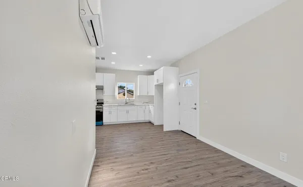 $3,300 | 1227 South G Street, Unit 2, Oxnard, CA 93033