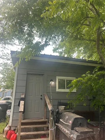 a front view of a house with lake view