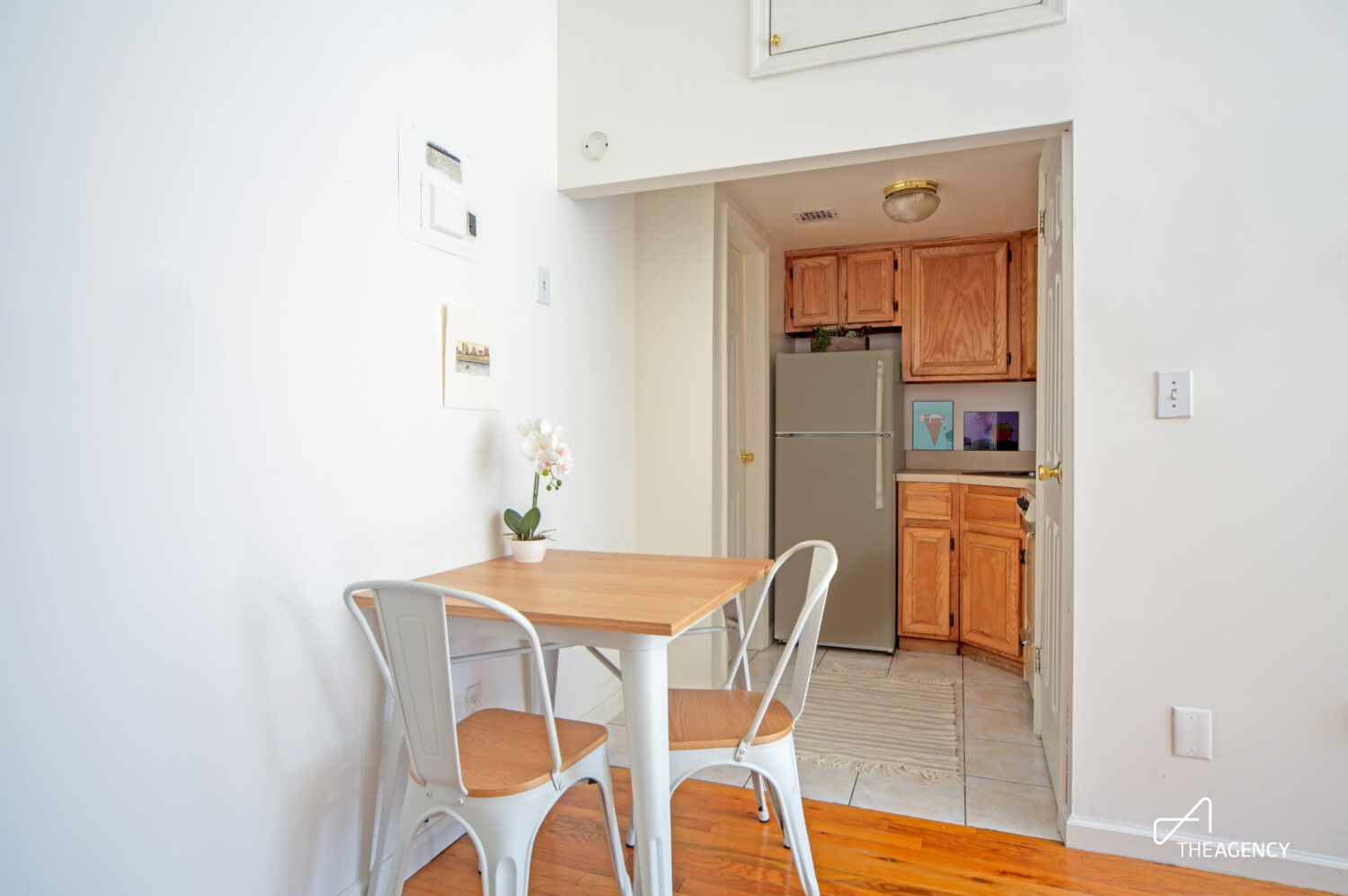 75 West 85th Street, Unit 4A Manhattan, NY 10024 - Photo 2 of 4 a dining room with furniture and wooden floor