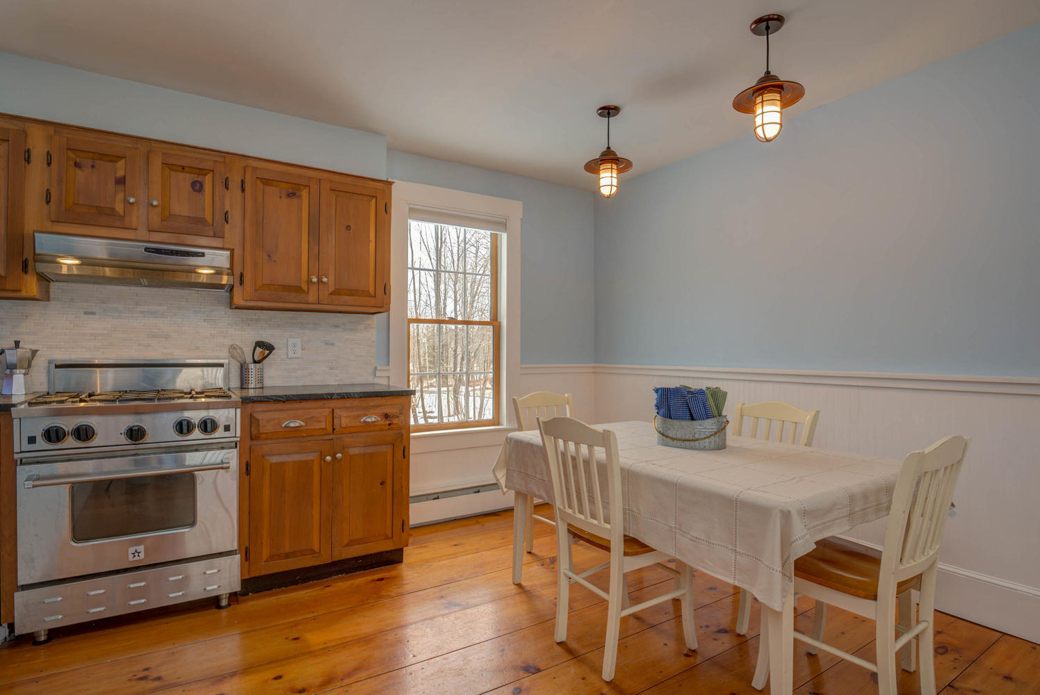 916 Lawrence Road Pownal, ME 04069 - Photo 8 of 47 916 Lawrence Rd Pownal ME-large-012-6-Pi