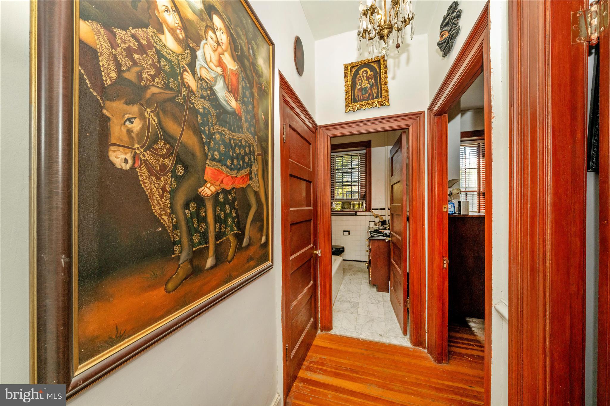 1852 Columbia Road Northwest, Unit 101 Washington, DC 20009 - Photo 11 of 55 Hallway