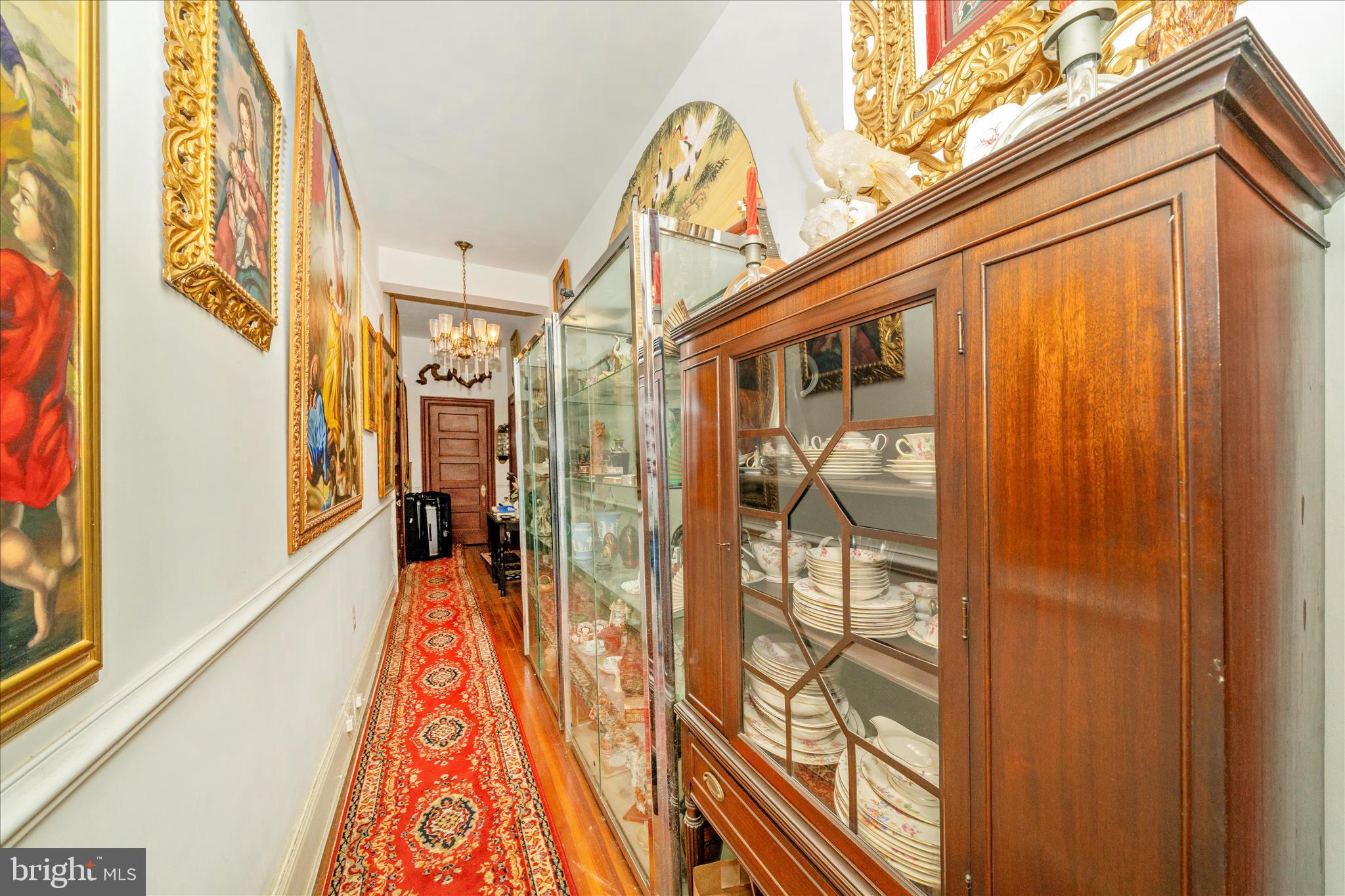 1852 Columbia Road Northwest, Unit 101 Washington, DC 20009 - Photo 14 of 55 Hallway