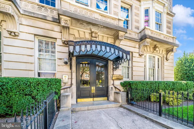 $700,000 | 1852 Columbia Road Northwest, Unit 101, Washington, DC 20009