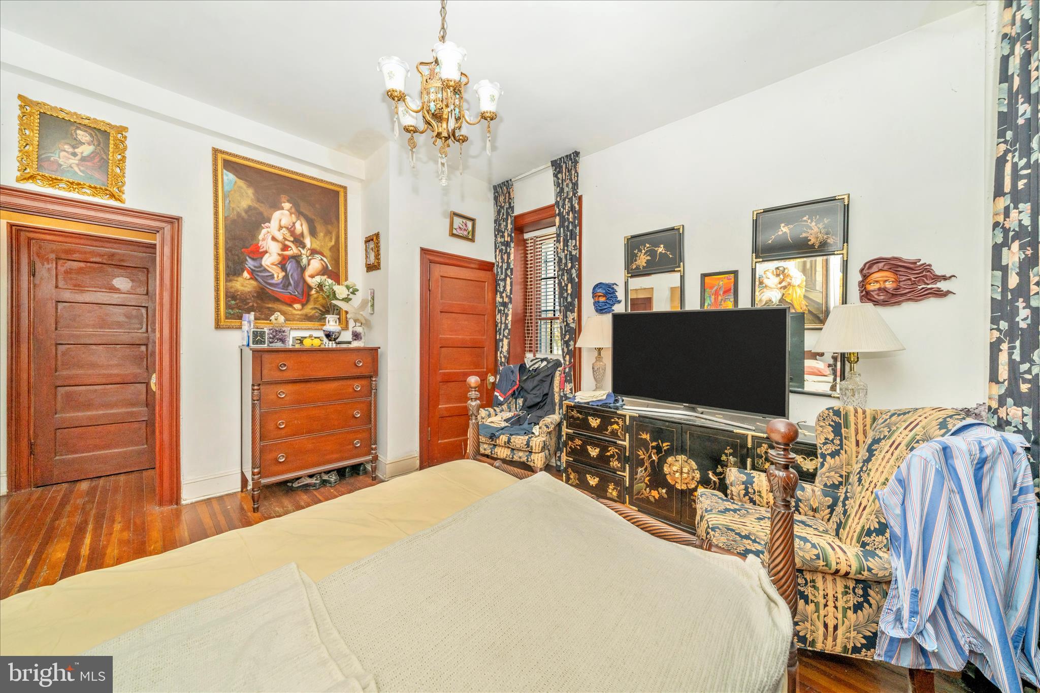 1852 Columbia Road Northwest, Unit 101 Washington, DC 20009 - Photo 29 of 55 Bedroom