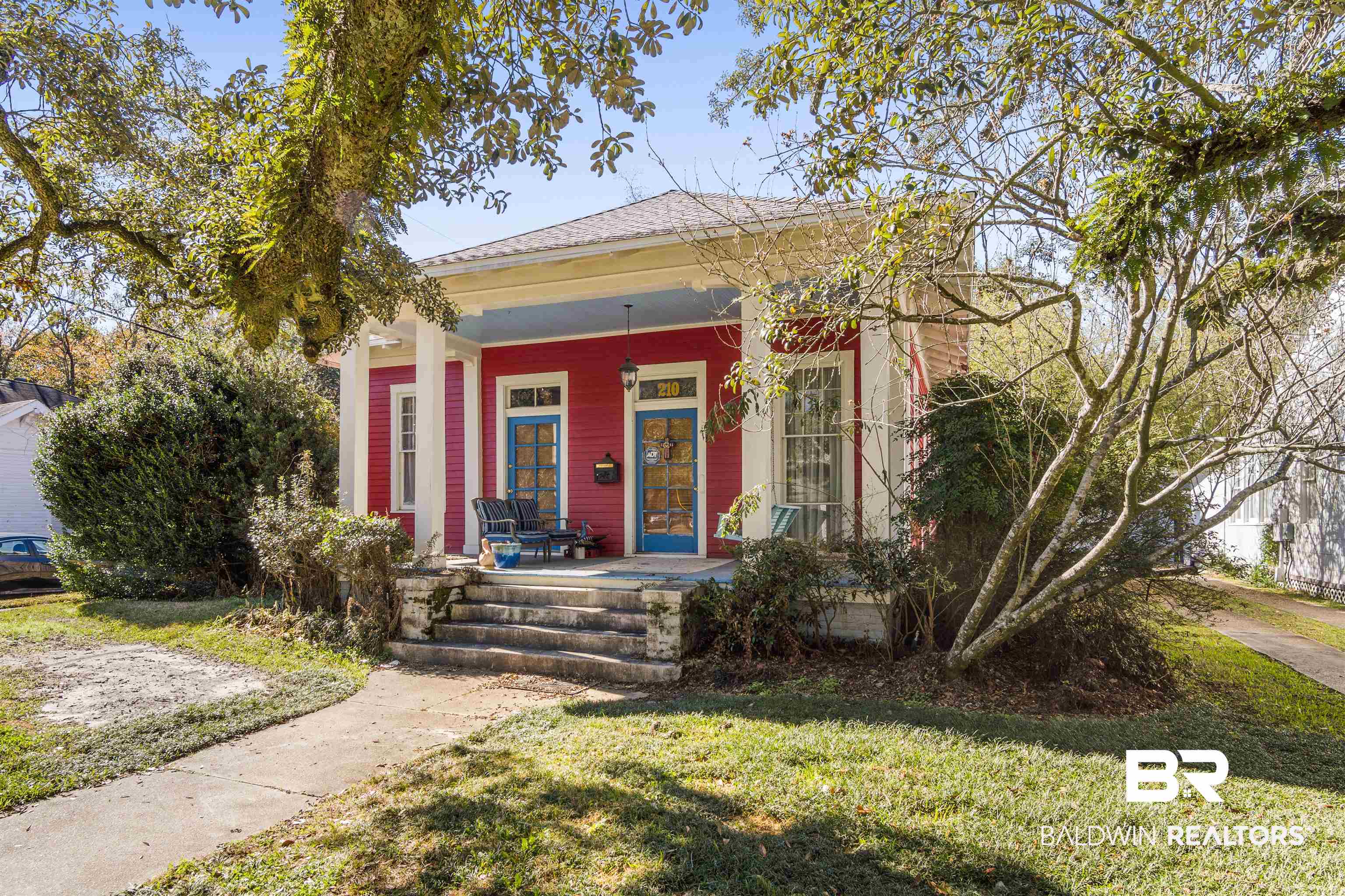 210 Tuttle Avenue Mobile, AL 36604 - Photo 2 of 19
