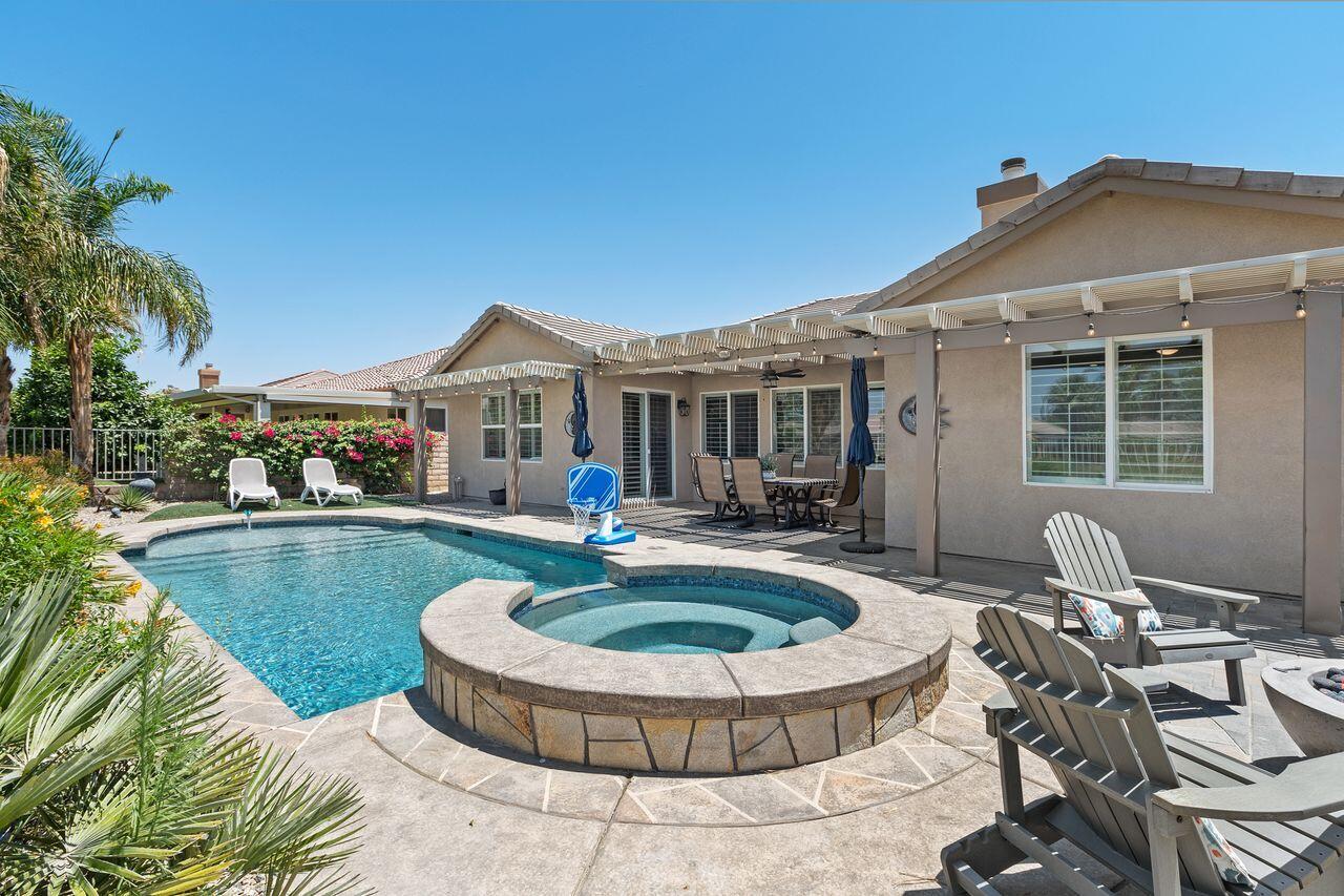 49377 Biery Street Indio, CA 92201 - Photo 3 of 39 33_11132504_161142_161142-EI-133