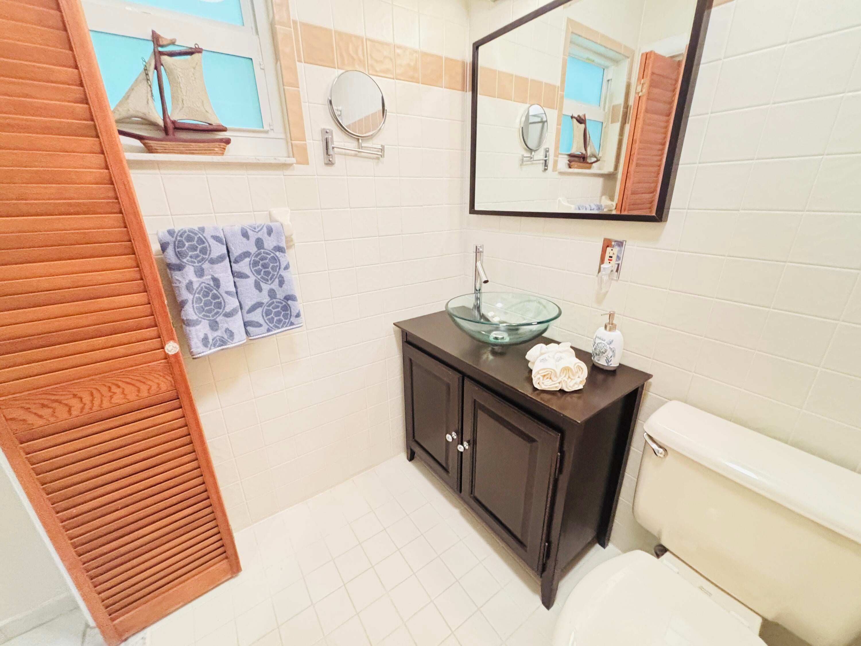 1033 Valencia Road Key Largo, FL 33037 - Photo 29 of 72 Gallery Image 29