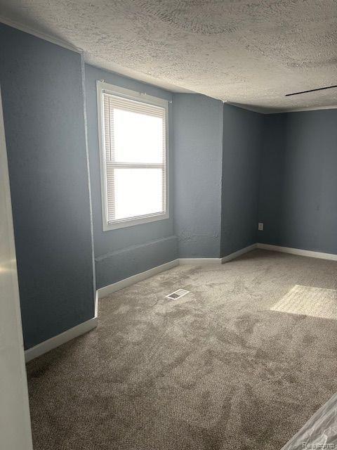 685 Kinney Road Pontiac, MI 48340 - Photo 19 of 33