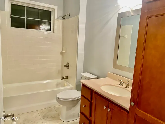 $559,900 | 488 Picard Road, New Scotland, NY 12009