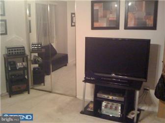 1235 Rainer Road Brookhaven, PA 19015 - Photo 2 of 10