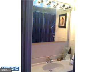1235 Rainer Road Brookhaven, PA 19015 - Photo 9 of 10