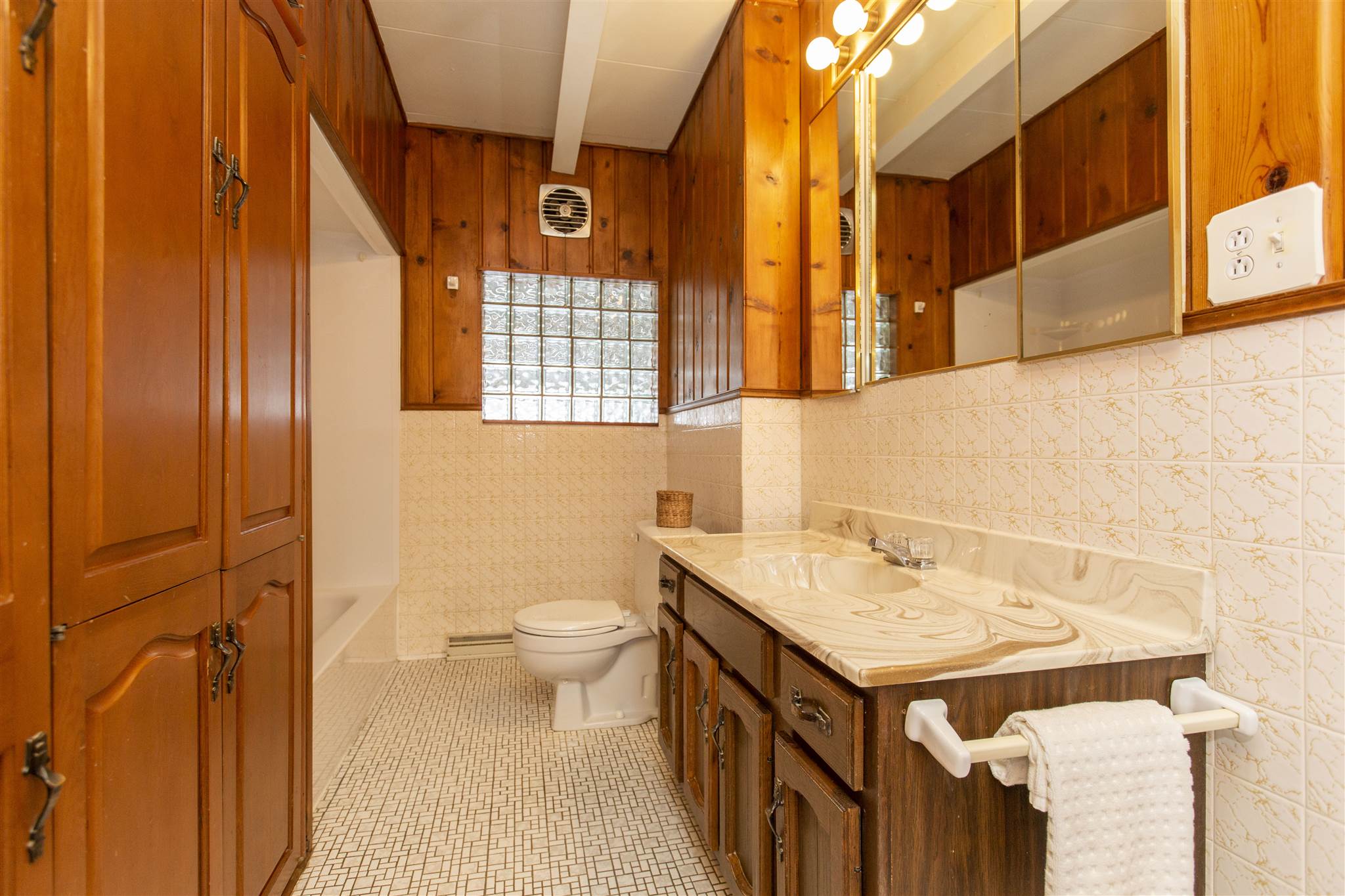 61877 Locust Road South Bend, IN 46614 - Photo 14 of 36