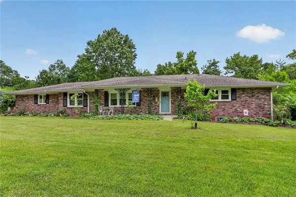 $889,000 | 2400 West 103rd Street, Leawood, KS 66206
