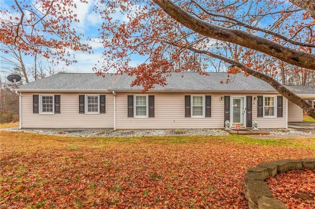 $285,000 | 1320 Pebblebrook Road, Winston-Salem, NC 27105