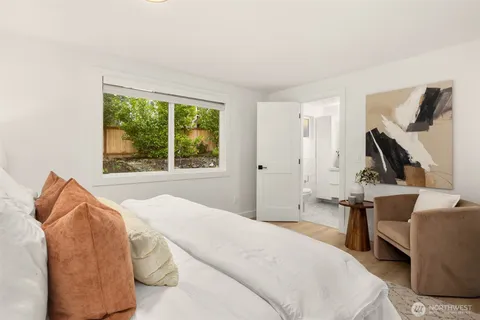 $1,699,998 | 1513 3rd Place, Kirkland, WA 98033