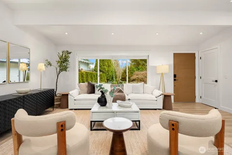 $1,699,998 | 1513 3rd Place, Kirkland, WA 98033