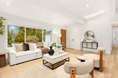 $1,699,998 | 1513 3rd Place, Kirkland, WA 98033