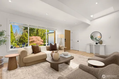 $1,699,998 | 1513 3rd Place, Kirkland, WA 98033