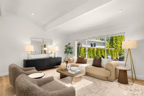 $1,699,998 | 1513 3rd Place, Kirkland, WA 98033