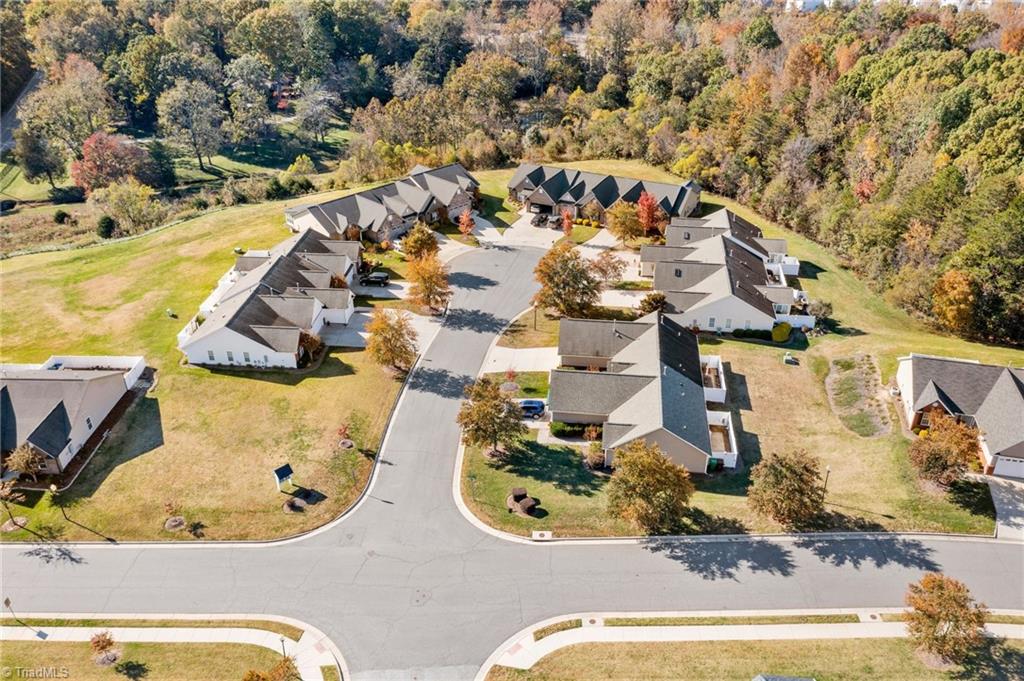 702 Chas Court High Point, NC 27265 - Photo 28 of 40 Gallery Image 28
