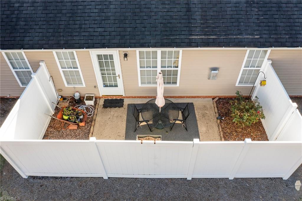 702 Chas Court High Point, NC 27265 - Photo 33 of 40 Gallery Image 33