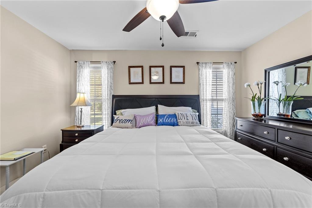 702 Chas Court High Point, NC 27265 - Photo 6 of 40 Gallery Image 6