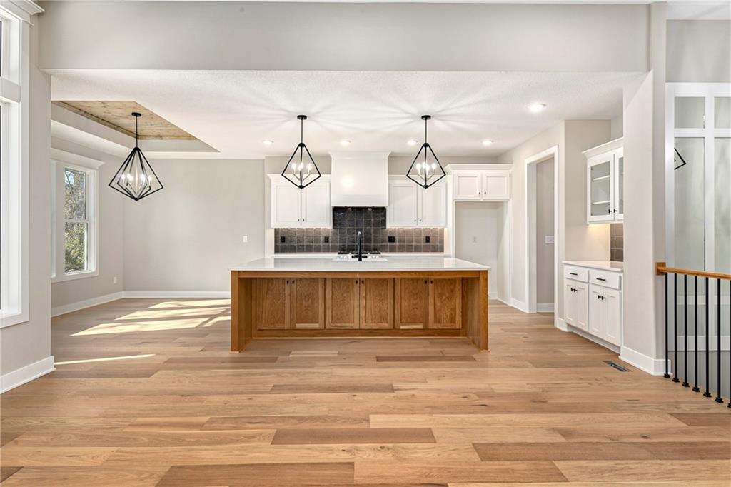 3940 Southwest Flintrock Drive Lee's Summit, MO 64082 - Photo 14 of 46