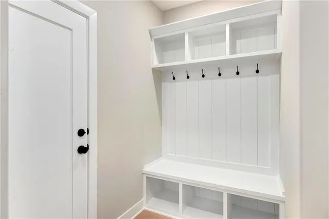 $699,900 | 3940 Southwest Flintrock Drive, Lee's Summit, MO 64082