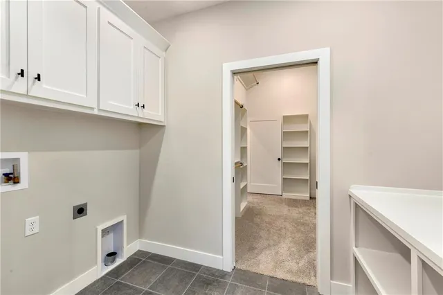 $699,900 | 3940 Southwest Flintrock Drive, Lee's Summit, MO 64082