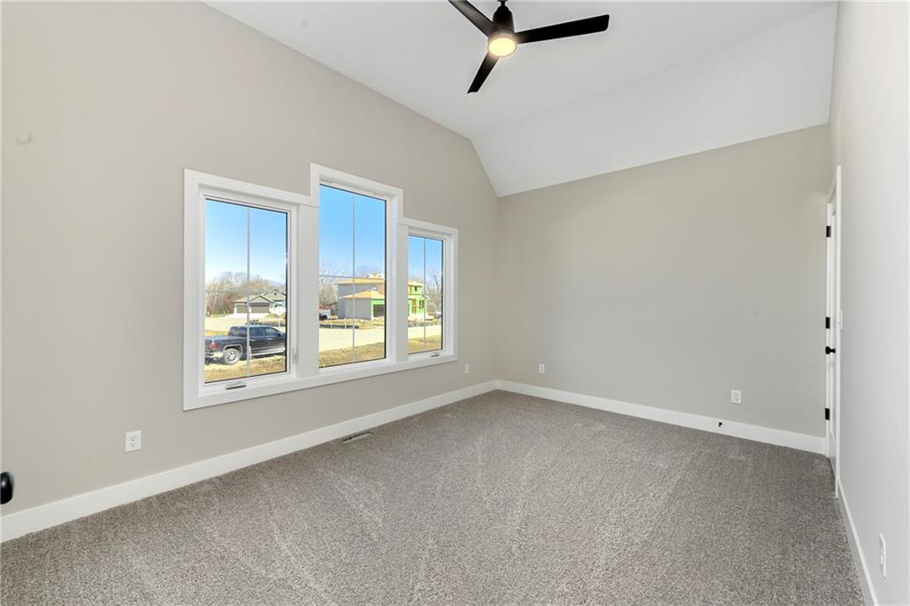 3940 Southwest Flintrock Drive Lee's Summit, MO 64082 - Photo 24 of 45