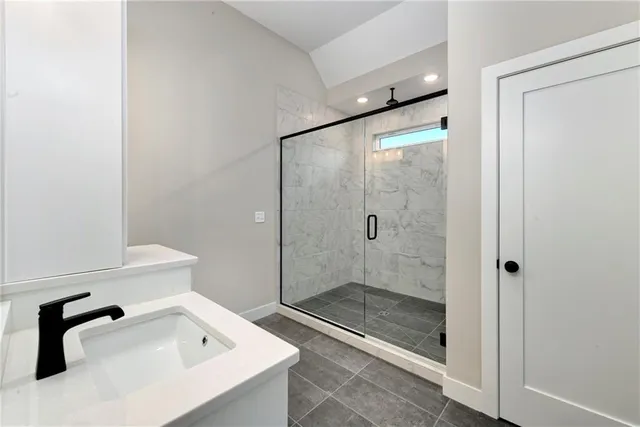 $699,900 | 3940 Southwest Flintrock Drive, Lee's Summit, MO 64082