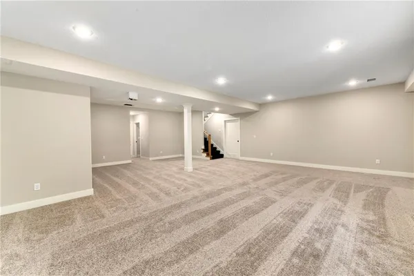 $699,900 | 3940 Southwest Flintrock Drive, Lee's Summit, MO 64082