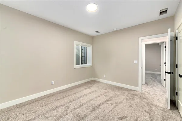 $699,900 | 3940 Southwest Flintrock Drive, Lee's Summit, MO 64082