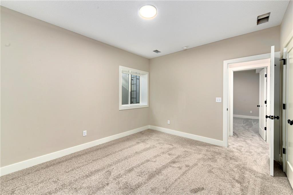 3940 Southwest Flintrock Drive Lee's Summit, MO 64082 - Photo 41 of 45