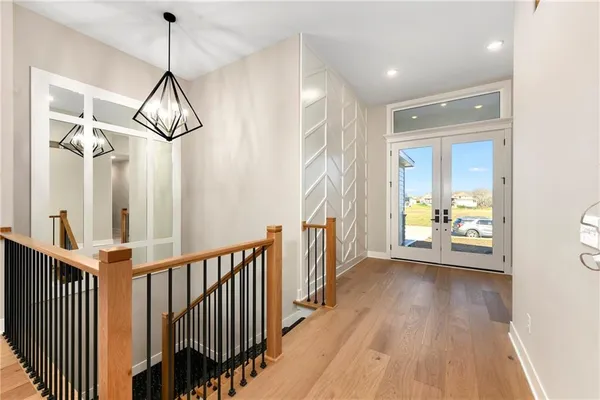 $699,900 | 3940 Southwest Flintrock Drive, Lee's Summit, MO 64082