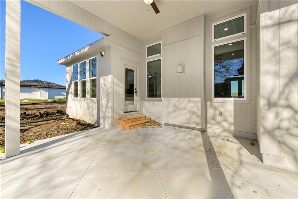 3940 Southwest Flintrock Drive Lee's Summit, MO 64082 - Photo 8 of 46