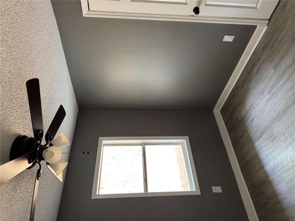 2235 A Moncrieff Street Augusta, GA 30906 - Photo 4 of 10 an empty room with a window