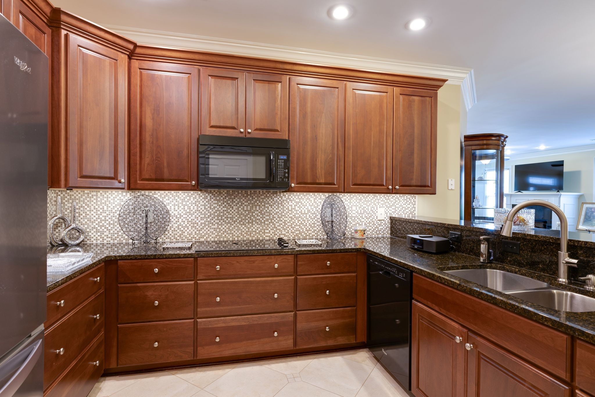 122 Riley Circle Fayetteville, TN 37334 - Photo 11 of 31 a kitchen with granite countertop a sink cabinets and stainless steel appliances