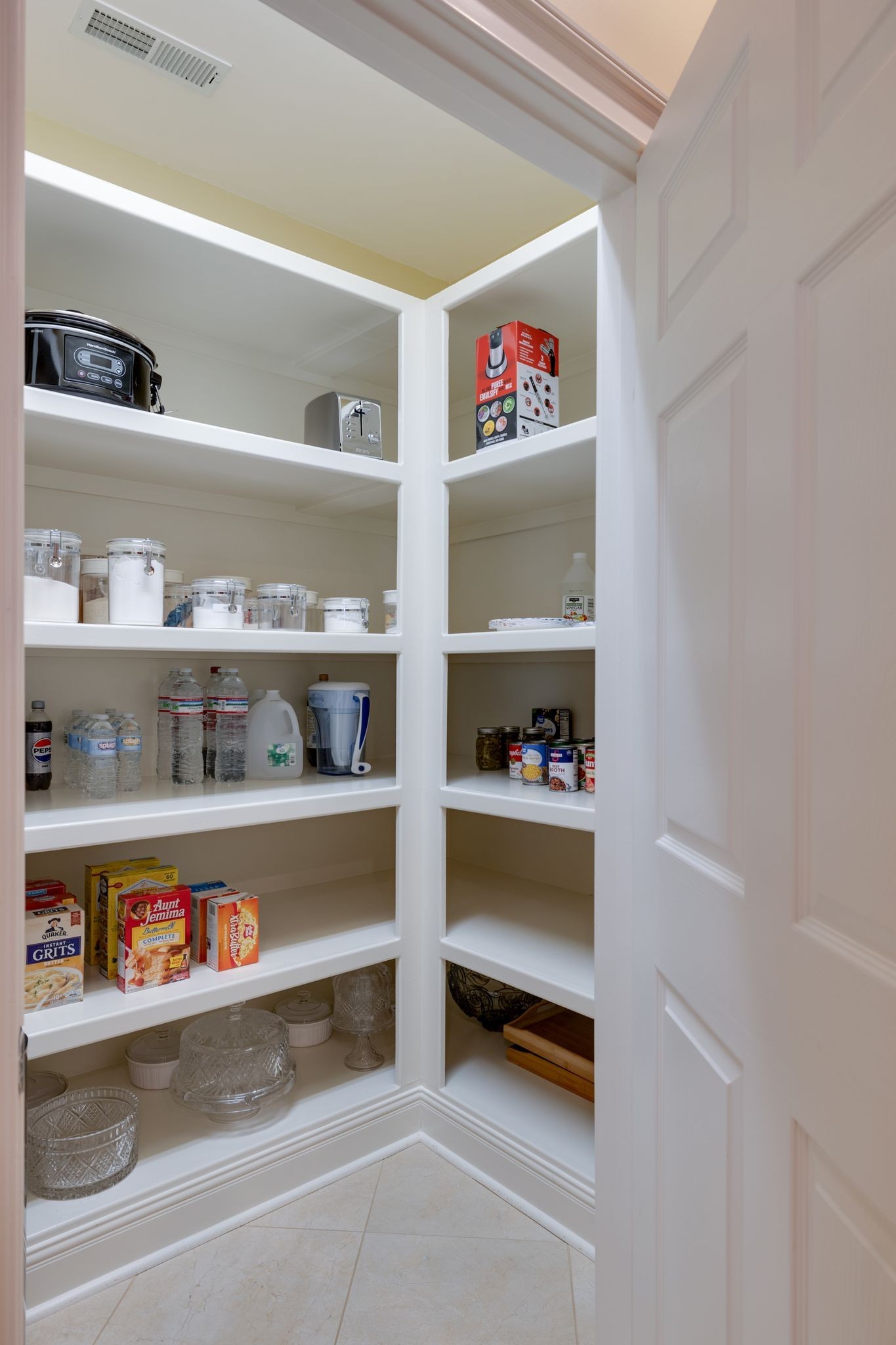 122 Riley Circle Fayetteville, TN 37334 - Photo 13 of 31 a room with toys
